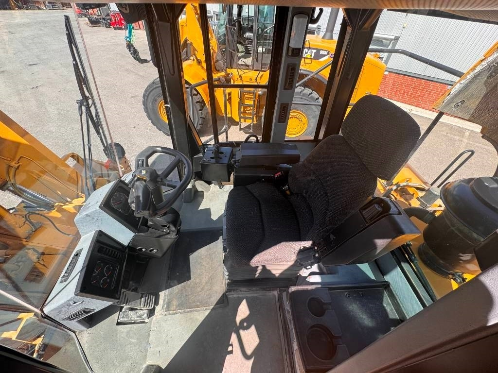 CAT 980 G - Riteņu iekrāvējs: foto 3 CAT 980 G - Riteņu iekrāvējs: foto 3