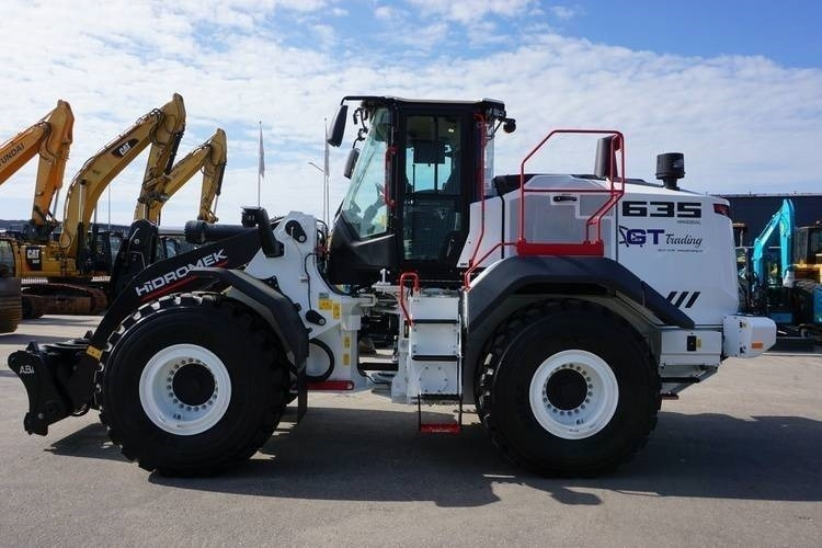 Hidromek HMK 635 WL-5 - Riteņu iekrāvējs: foto 2 Hidromek HMK 635 WL-5 - Riteņu iekrāvējs: foto 2