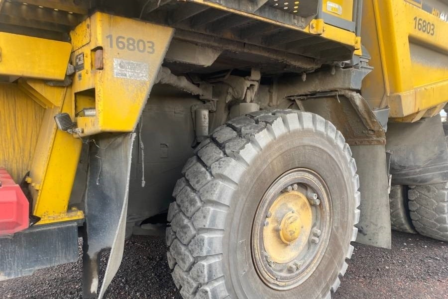 Komatsu HD405-7 - Karjeru pašizgāzējs: foto 4 Komatsu HD405-7 - Karjeru pašizgāzējs: foto 4