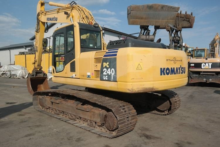 Komatsu PC240-8 - Kāpurķēžu ekskavators: foto 4 Komatsu PC240-8 - Kāpurķēžu ekskavators: foto 4