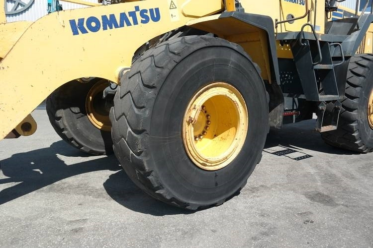 Komatsu WA 380-5-H - Riteņu iekrāvējs: foto 2 Komatsu WA 380-5-H - Riteņu iekrāvējs: foto 2