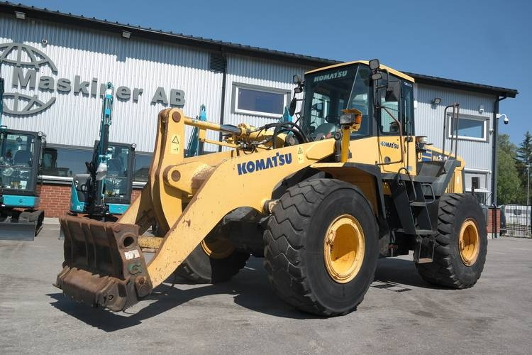 Komatsu WA 380-5-H - Riteņu iekrāvējs: foto 1 Komatsu WA 380-5-H - Riteņu iekrāvējs: foto 1