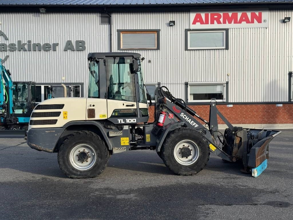 Terex TL 100 - Riteņu iekrāvējs: foto 1 Terex TL 100 - Riteņu iekrāvējs: foto 1