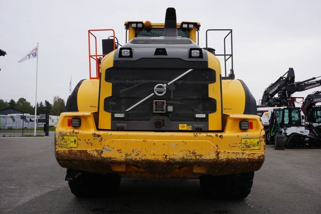 Volvo L250H *Uthyres* - Riteņu iekrāvējs: foto 4 Volvo L250H *Uthyres* - Riteņu iekrāvējs: foto 4