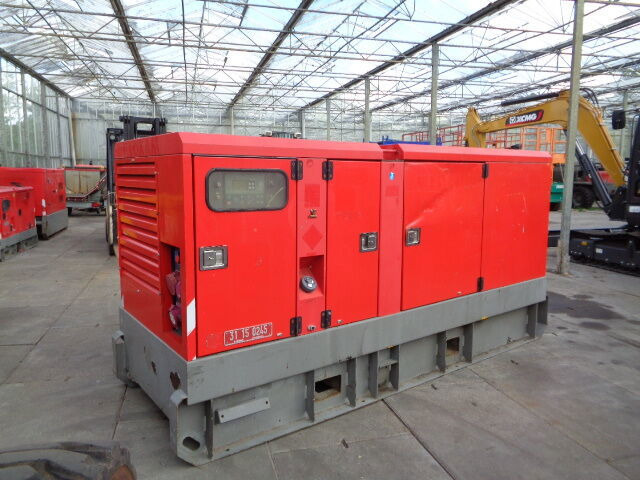 Atlas Copco QAS 150 KVA - Elektroģenerators: foto 3 Atlas Copco QAS 150 KVA - Elektroģenerators: foto 3