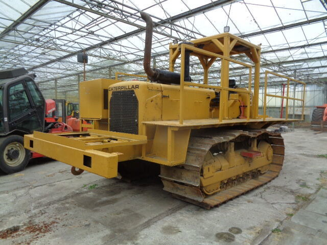 Caterpillar D6C - Traktors: foto 1 Caterpillar D6C - Traktors: foto 1