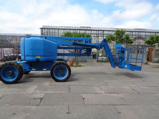 Genie Z45/25 - Izlices pacēlājs: foto 4 Genie Z45/25 - Izlices pacēlājs: foto 4