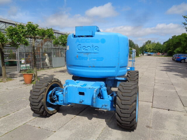 Genie Z45/25 - Izlices pacēlājs: foto 2 Genie Z45/25 - Izlices pacēlājs: foto 2