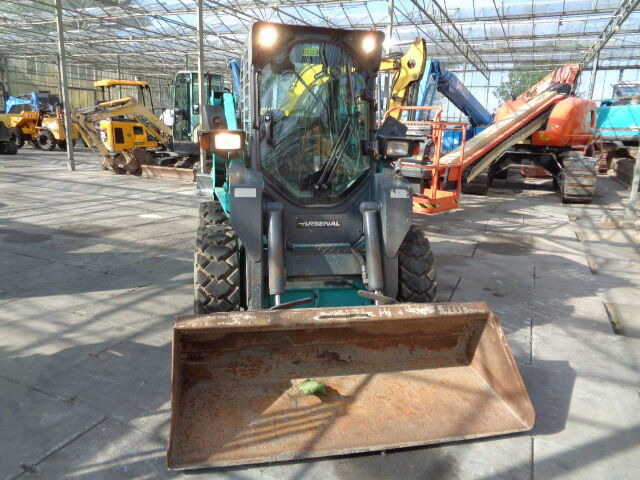 Kato AS25 - Kompaktiekrāvējs: foto 2 Kato AS25 - Kompaktiekrāvējs: foto 2