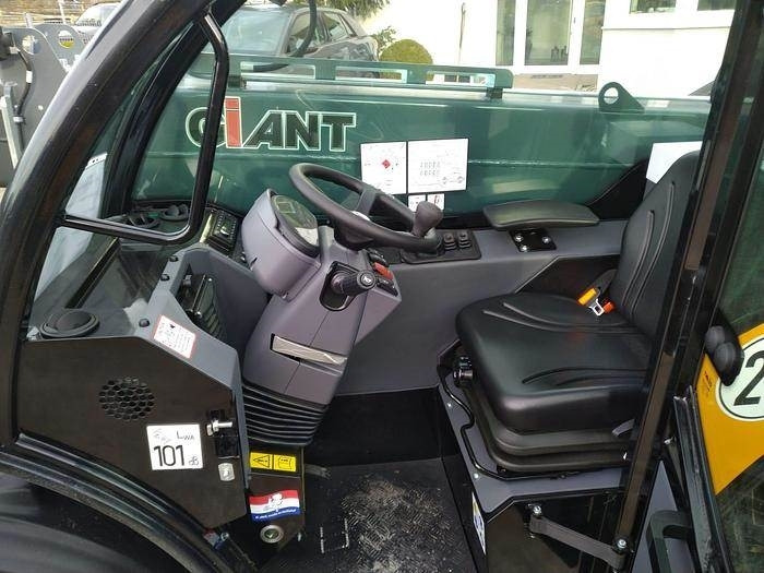 Jaunā Teleskopiskais iekrāvējs GiANT GT5048: foto 6