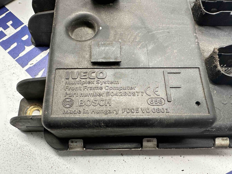 Bosch Stralis frame control unit - Elektroniskais vadības bloks (ECU) - Kravas automašīna: foto 3 Bosch Stralis frame control unit - Elektroniskais vadības bloks (ECU) - Kravas automašīna: foto 3