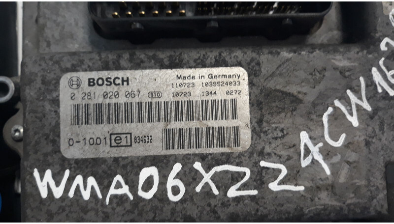 Bosch TGX - Elektroniskais vadības bloks (ECU) - Kravas automašīna: foto 4 Bosch TGX - Elektroniskais vadības bloks (ECU) - Kravas automašīna: foto 4