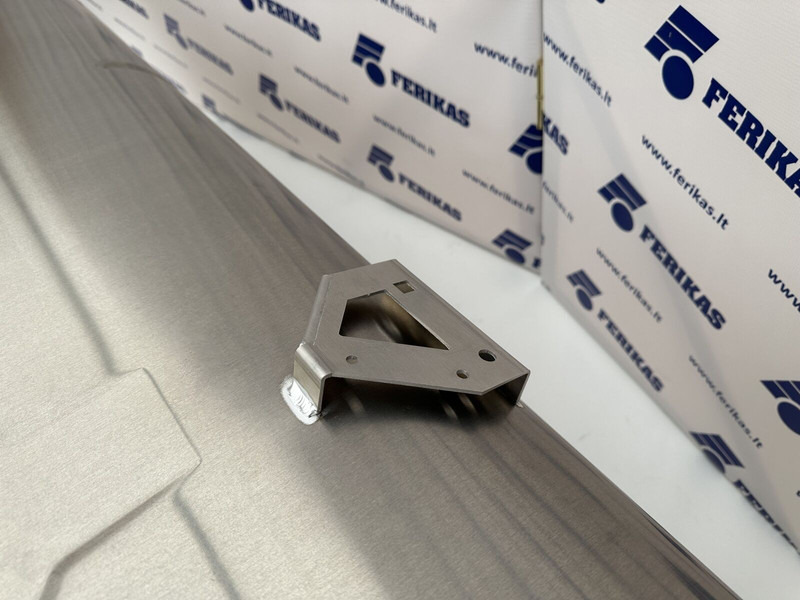 DAF - Degvielas tvertne - Kravas automašīna: foto 5 DAF - Degvielas tvertne - Kravas automašīna: foto 5