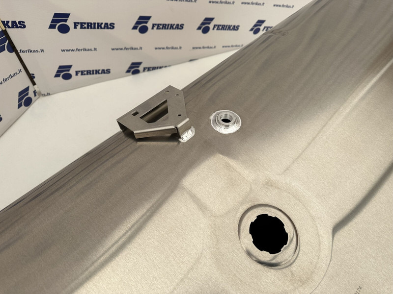 DAF - Degvielas tvertne - Kravas automašīna: foto 5 DAF - Degvielas tvertne - Kravas automašīna: foto 5