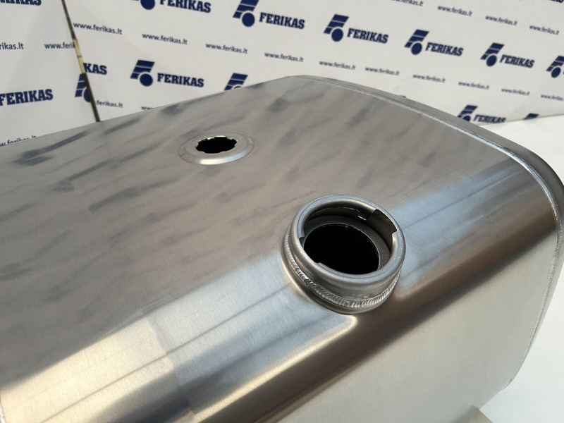 Iveco New aluminum fuel tank 200L - Degvielas tvertne - Kravas automašīna: foto 4 Iveco New aluminum fuel tank 200L - Degvielas tvertne - Kravas automašīna: foto 4