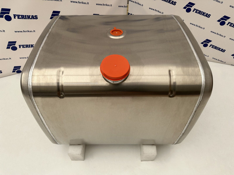 Iveco New aluminum fuel tank 300L - Degvielas tvertne - Kravas automašīna: foto 1 Iveco New aluminum fuel tank 300L - Degvielas tvertne - Kravas automašīna: foto 1