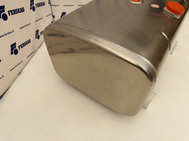 Iveco New aluminum fuel tank 300L - Degvielas tvertne - Kravas automašīna: foto 3 Iveco New aluminum fuel tank 300L - Degvielas tvertne - Kravas automašīna: foto 3