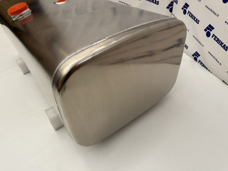 Iveco New aluminum fuel tank 400L - Degvielas tvertne - Kravas automašīna: foto 2 Iveco New aluminum fuel tank 400L - Degvielas tvertne - Kravas automašīna: foto 2