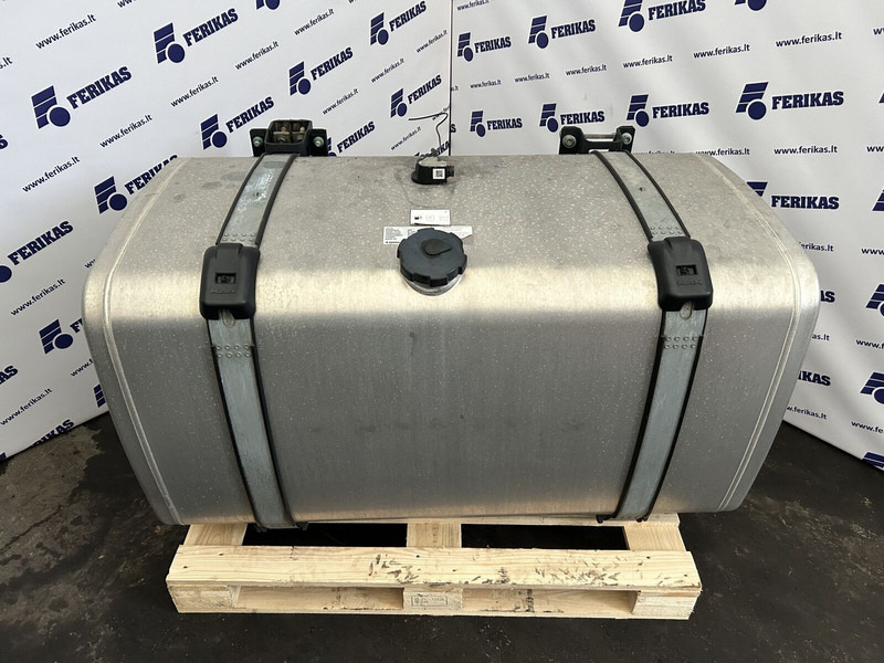 MAN 580L 700x700x1300 - Degvielas tvertne - Kravas automašīna: foto 1 MAN 580L 700x700x1300 - Degvielas tvertne - Kravas automašīna: foto 1