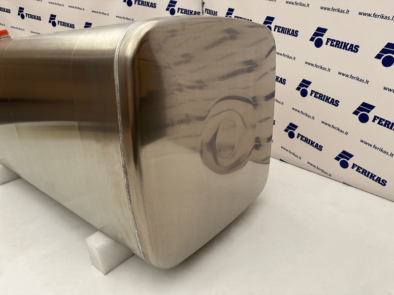 MAN 710 liters fuel tank - Degvielas tvertne - Kravas automašīna: foto 3 MAN 710 liters fuel tank - Degvielas tvertne - Kravas automašīna: foto 3