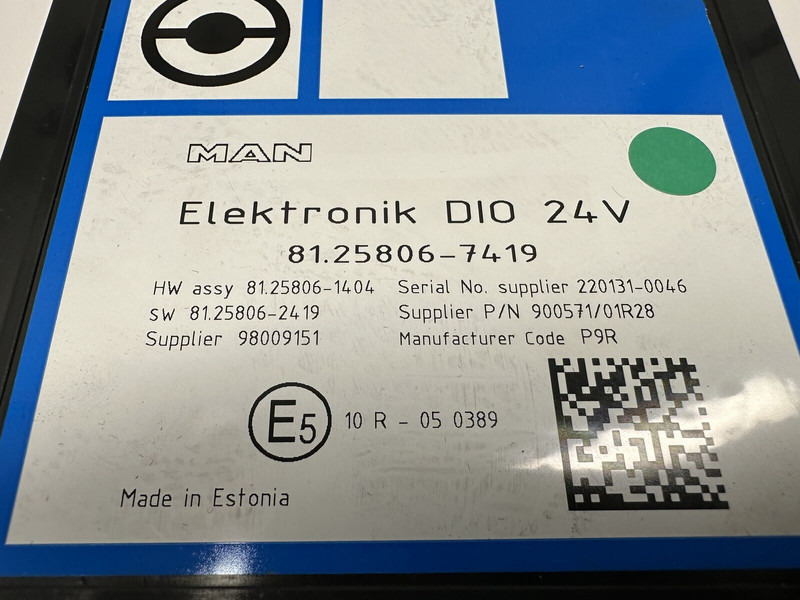 MAN Elektronik DIO 24V - Elektroniskais vadības bloks (ECU) - Kravas automašīna: foto 3 MAN Elektronik DIO 24V - Elektroniskais vadības bloks (ECU) - Kravas automašīna: foto 3