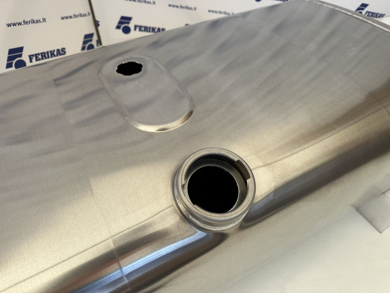 MAN - Degvielas tvertne - Kravas automašīna: foto 4 MAN - Degvielas tvertne - Kravas automašīna: foto 4