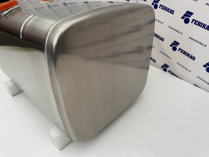 MAN - Degvielas tvertne - Kravas automašīna: foto 2 MAN - Degvielas tvertne - Kravas automašīna: foto 2