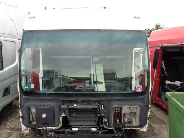 MAN TGA, TGX cabins for sale, BIG stock, few colors - Kabīne un interjers - Kravas automašīna: foto 3 MAN TGA, TGX cabins for sale, BIG stock, few colors - Kabīne un interjers - Kravas automašīna: foto 3
