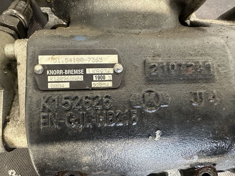 MAN TGX - Stūres pastiprinātāja sūknis - Kravas automašīna: foto 3 MAN TGX - Stūres pastiprinātāja sūknis - Kravas automašīna: foto 3