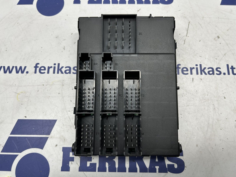 MAN ZBR2 - Elektroniskais vadības bloks (ECU) - Kravas automašīna: foto 2 MAN ZBR2 - Elektroniskais vadības bloks (ECU) - Kravas automašīna: foto 2