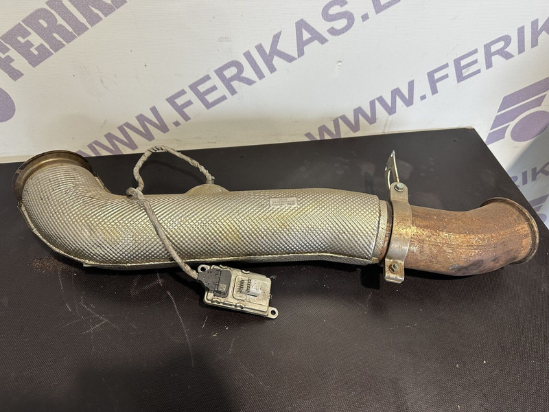 MAN exhaust pipe with NOX sensor - Izpūtējs - Kravas automašīna: foto 2 MAN exhaust pipe with NOX sensor - Izpūtējs - Kravas automašīna: foto 2