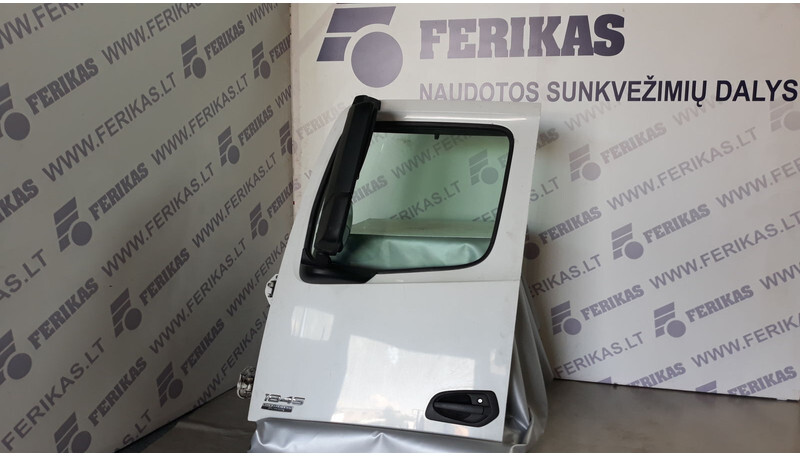 Mercedes-Benz Actros MP4 - Durvis un rezerves daļas - Kravas automašīna: foto 1 Mercedes-Benz Actros MP4 - Durvis un rezerves daļas - Kravas automašīna: foto 1