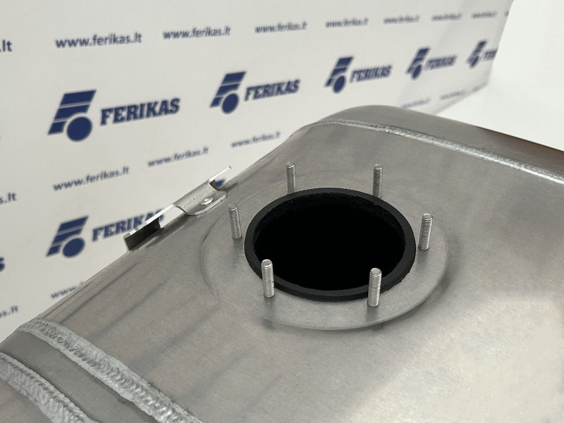 Mercedes-Benz Fuel tank 680L + 120L AdBlue - Degvielas tvertne - Kravas automašīna: foto 5 Mercedes-Benz Fuel tank 680L + 120L AdBlue - Degvielas tvertne - Kravas automašīna: foto 5