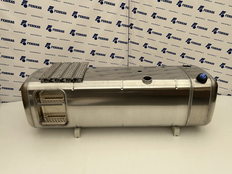 Mercedes-Benz Fuel tank 880L + 90L AdBlue - Degvielas tvertne - Kravas automašīna: foto 1 Mercedes-Benz Fuel tank 880L + 90L AdBlue - Degvielas tvertne - Kravas automašīna: foto 1