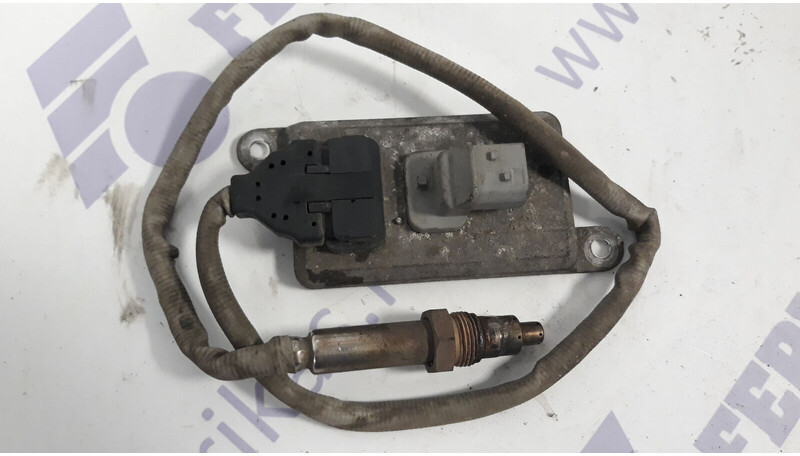 Mercedes-Benz NOX sensor - Sensors - Kravas automašīna: foto 3 Mercedes-Benz NOX sensor - Sensors - Kravas automašīna: foto 3