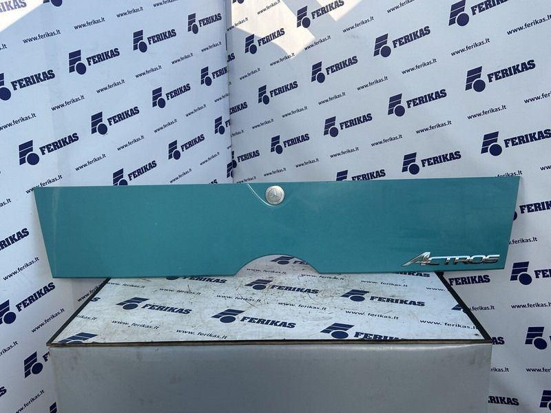 Mercedes-Benz bonnet part - Motora pārsegs - Kravas automašīna: foto 1 Mercedes-Benz bonnet part - Motora pārsegs - Kravas automašīna: foto 1