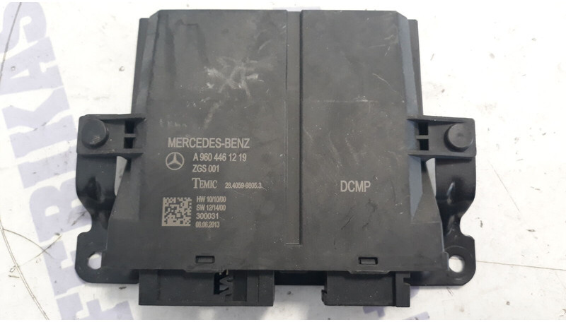 Mercedes-Benz door control module - Elektroniskais vadības bloks (ECU) - Kravas automašīna: foto 1 Mercedes-Benz door control module - Elektroniskais vadības bloks (ECU) - Kravas automašīna: foto 1