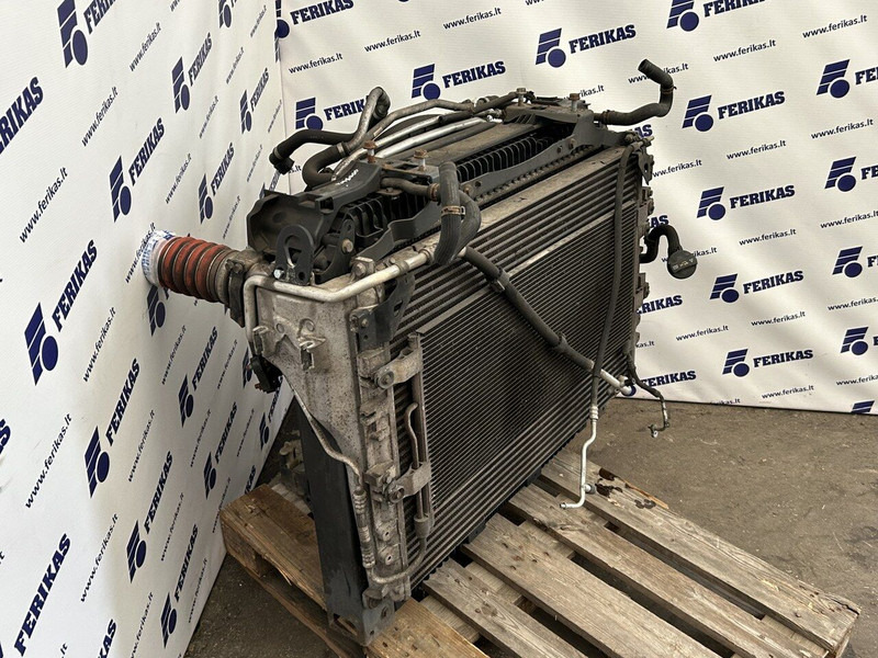 Mercedes-Benz radiators set - Radiators - Kravas automašīna: foto 2 Mercedes-Benz radiators set - Radiators - Kravas automašīna: foto 2