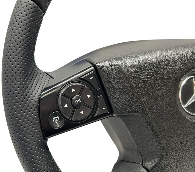 Mercedes-Benz refurbished steering wheel - Stūre - Kravas automašīna: foto 4 Mercedes-Benz refurbished steering wheel - Stūre - Kravas automašīna: foto 4