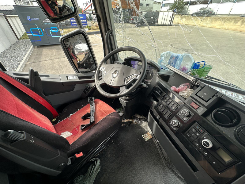 Renault T 480 EURO 6 - Kabīne un interjers - Kravas automašīna: foto 5 Renault T 480 EURO 6 - Kabīne un interjers - Kravas automašīna: foto 5