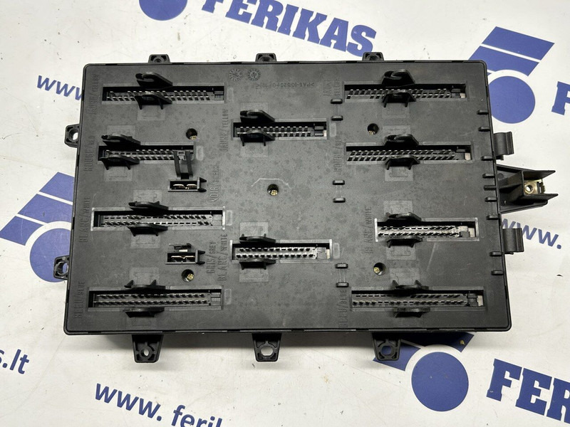 Renault fuse box - Elektrosistēma - Kravas automašīna: foto 2 Renault fuse box - Elektrosistēma - Kravas automašīna: foto 2