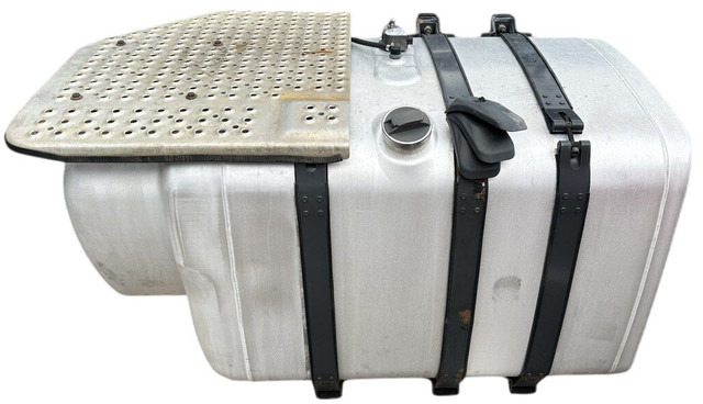 Scania 540L with brackets - Degvielas tvertne - Kravas automašīna: foto 1 Scania 540L with brackets - Degvielas tvertne - Kravas automašīna: foto 1