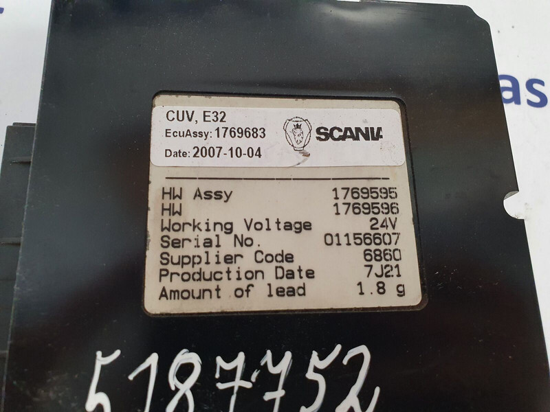 Scania CUV E32 - Elektroniskais vadības bloks (ECU) - Kravas automašīna: foto 4 Scania CUV E32 - Elektroniskais vadības bloks (ECU) - Kravas automašīna: foto 4