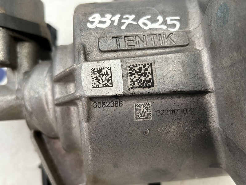 Scania fuel filter housing - Degvielas filtrs - Kravas automašīna: foto 4 Scania fuel filter housing - Degvielas filtrs - Kravas automašīna: foto 4