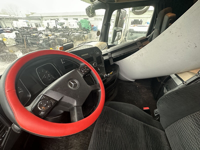 Mercedes-Benz Actros MP4 - Vilcējs: foto 5 Mercedes-Benz Actros MP4 - Vilcējs: foto 5