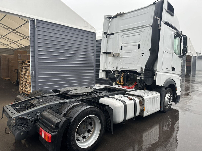 Mercedes-Benz Actros MP4 - Vilcējs: foto 4 Mercedes-Benz Actros MP4 - Vilcējs: foto 4