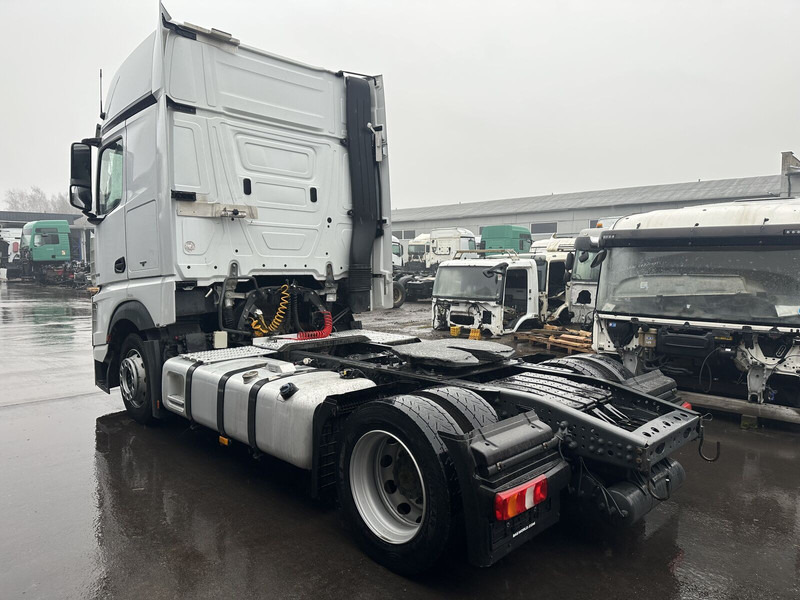 Mercedes-Benz Actros MP4 - Vilcējs: foto 3 Mercedes-Benz Actros MP4 - Vilcējs: foto 3