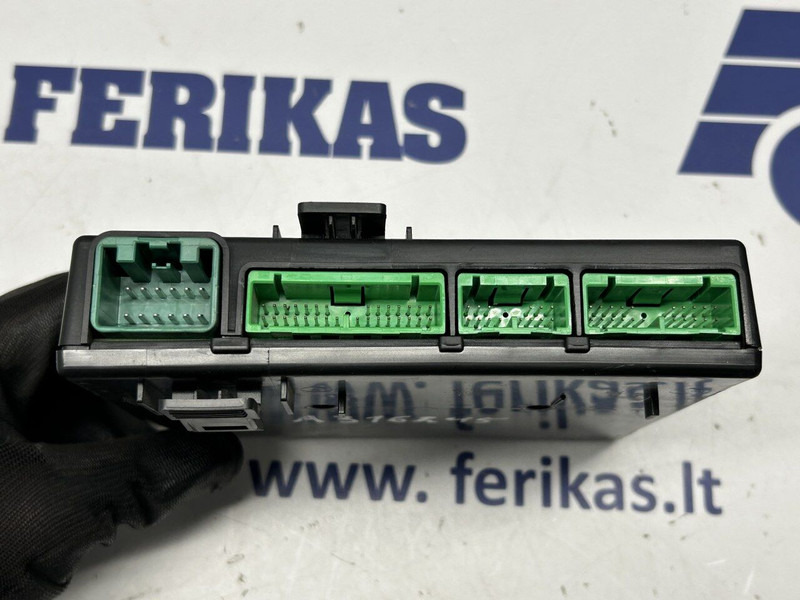 Volvo BBM - Elektroniskais vadības bloks (ECU) - Kravas automašīna: foto 3 Volvo BBM - Elektroniskais vadības bloks (ECU) - Kravas automašīna: foto 3