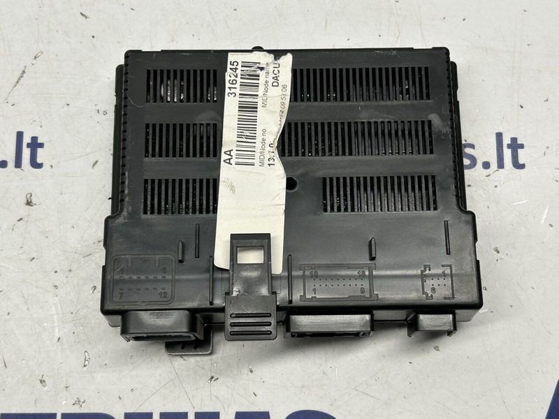 Volvo DACU 3 - Elektroniskais vadības bloks (ECU) - Kravas automašīna: foto 2 Volvo DACU 3 - Elektroniskais vadības bloks (ECU) - Kravas automašīna: foto 2