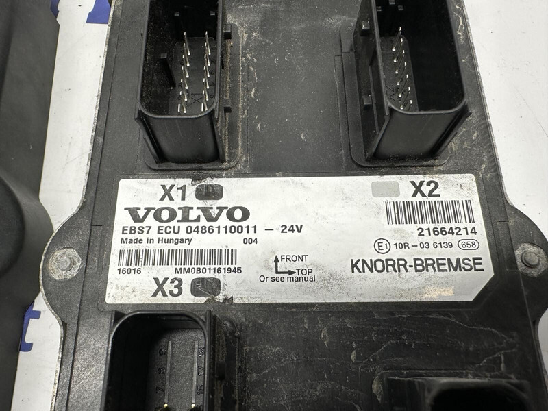 Volvo EBS7 ECU - Elektroniskais vadības bloks (ECU) - Kravas automašīna: foto 3 Volvo EBS7 ECU - Elektroniskais vadības bloks (ECU) - Kravas automašīna: foto 3